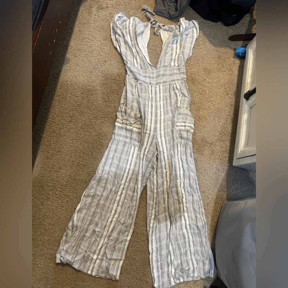 Lspace pants romper.  Super cute.  Great condition size M.